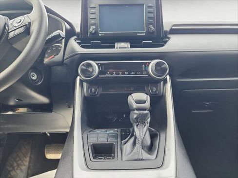 Certified 2022 Toyota RAV4 LE image 11