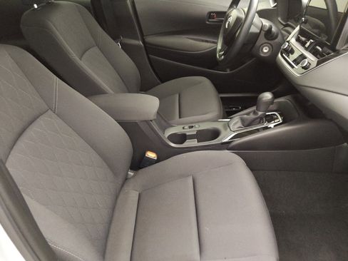 Used 2025 Toyota Corolla LE image 21