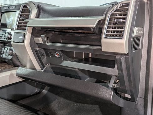 Used 2017 Ford F350 Lariat image 24