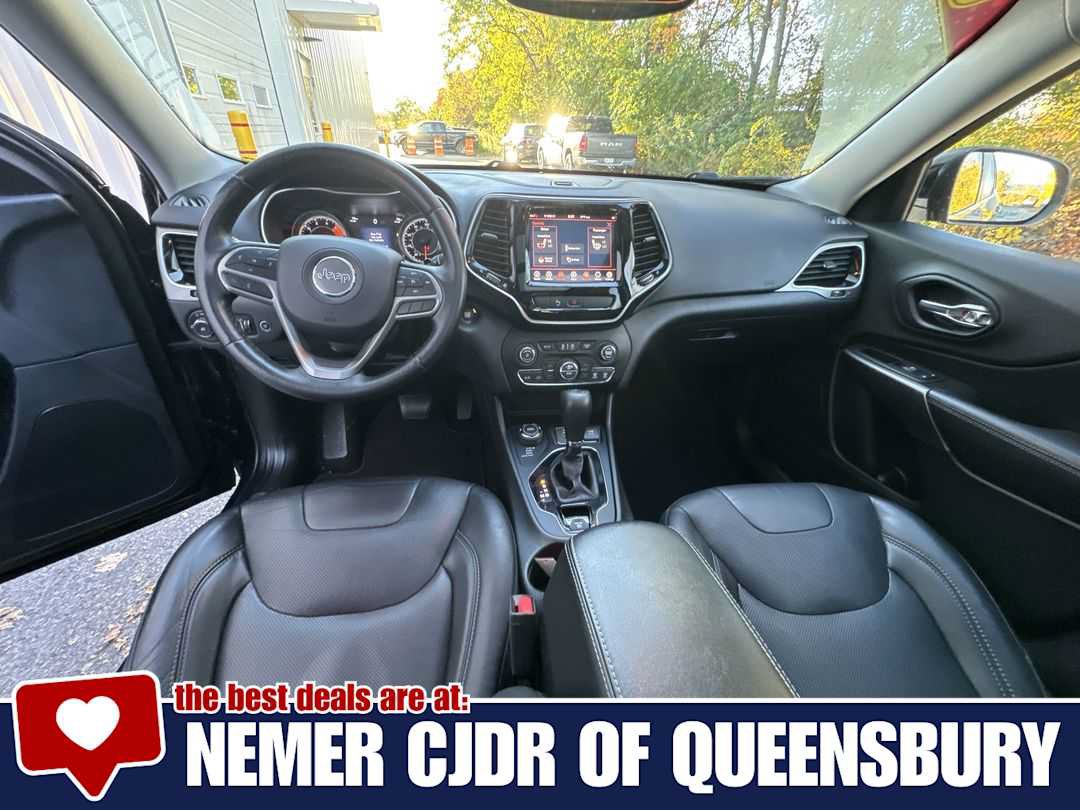 Used 2019 Jeep Cherokee Limited AWD/4WD image 20