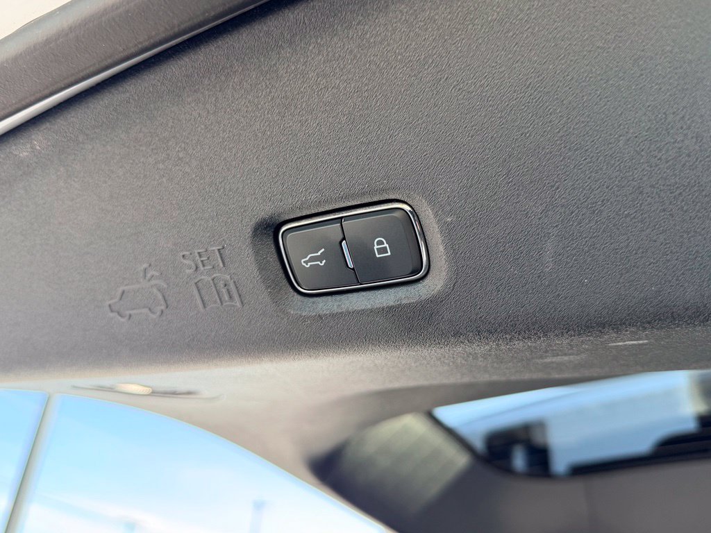 Certified 2025 Ford Expedition Max Active RWD image 33