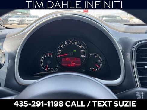 Used 2012 Volkswagen Beetle 2.5 image 3