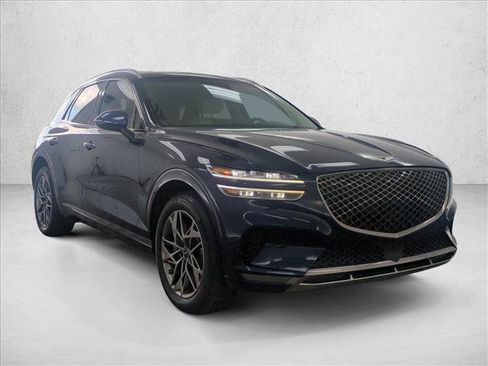 Used 2023 Genesis GV70 2.5T w/ Select Package AWD/4WD image 3