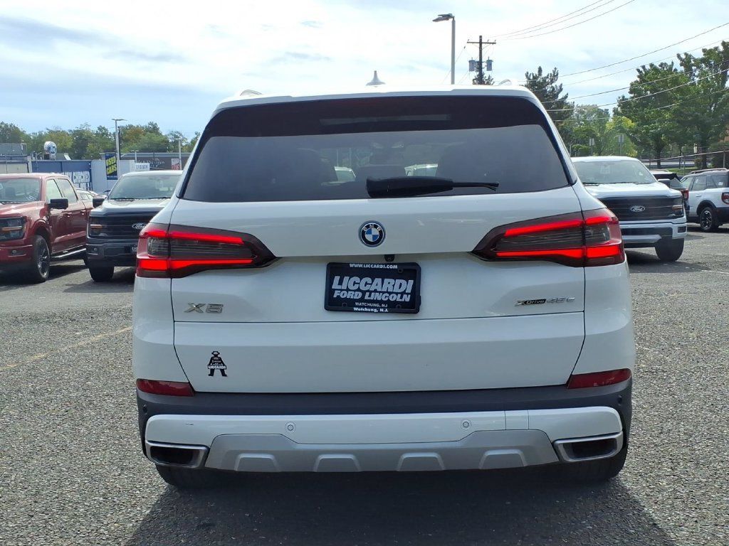 Used 2022 BMW X5 xDrive45e AWD/4WD image 5