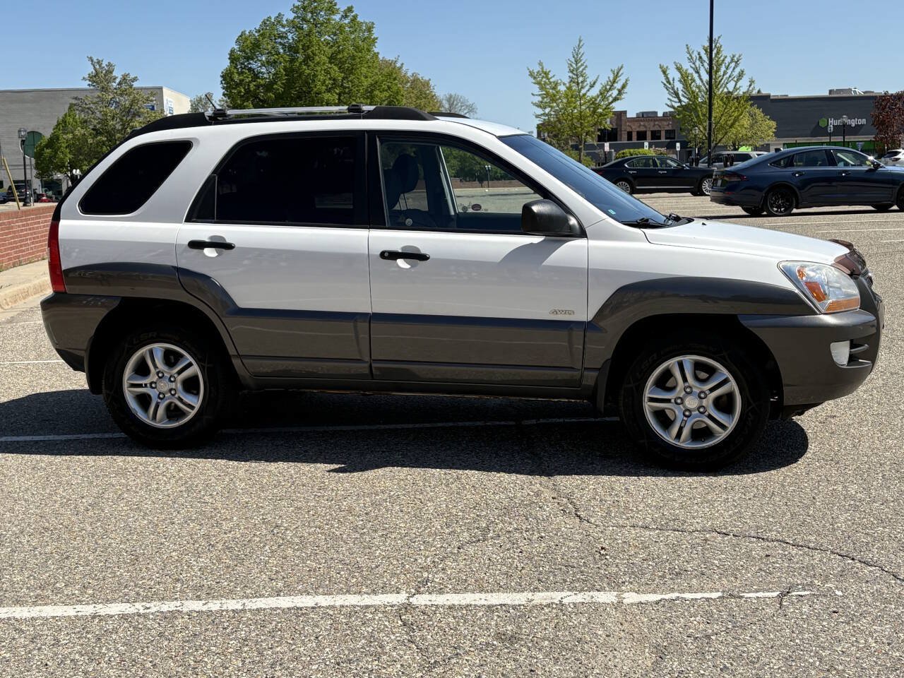 Used 2007 Kia Sportage LX w/ Sport Pkg AWD/4WD image 8