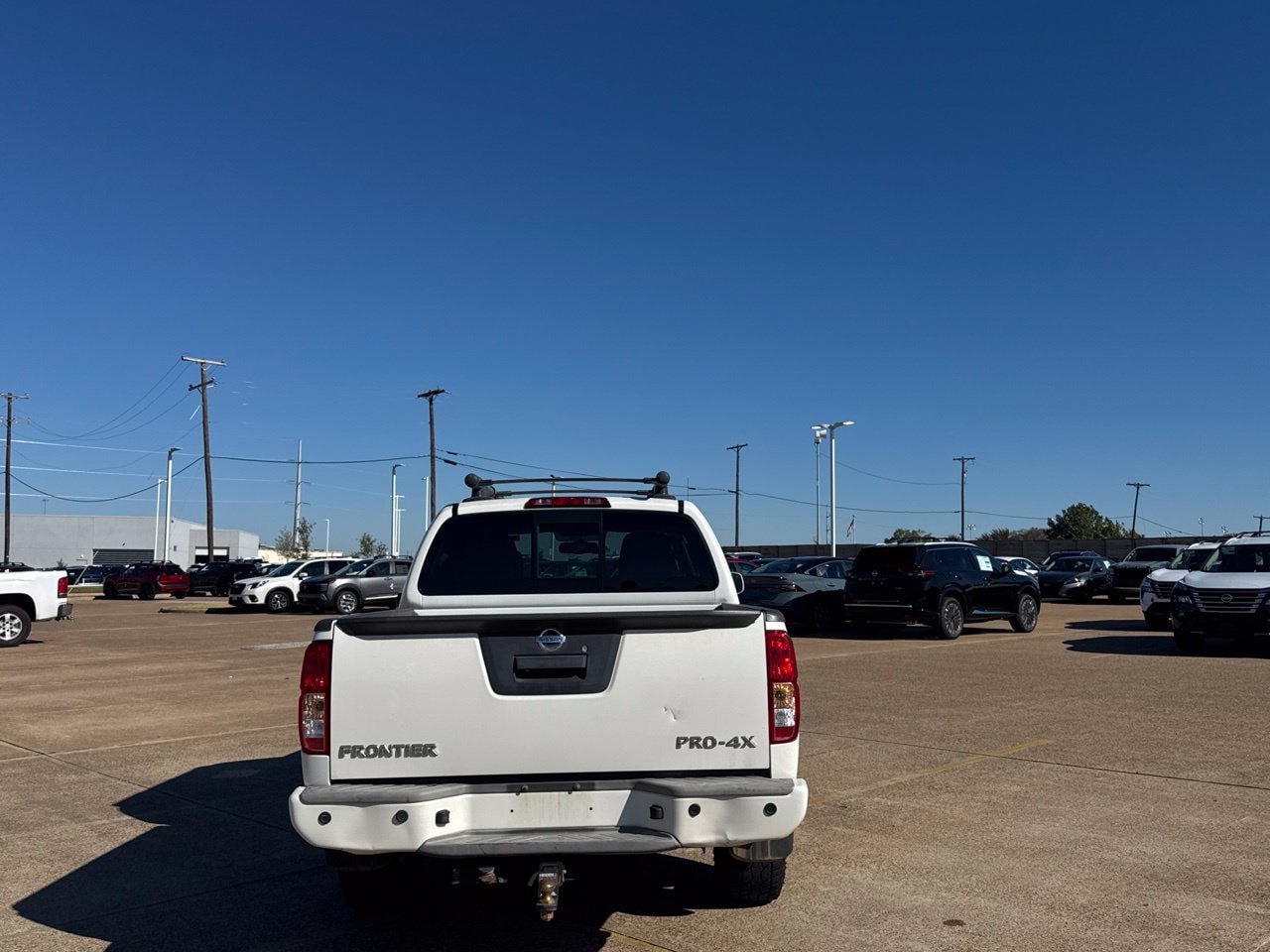 Used 2015 Nissan Frontier PRO-4X w/ Pro-4x Luxury Package AWD/4WD image 24