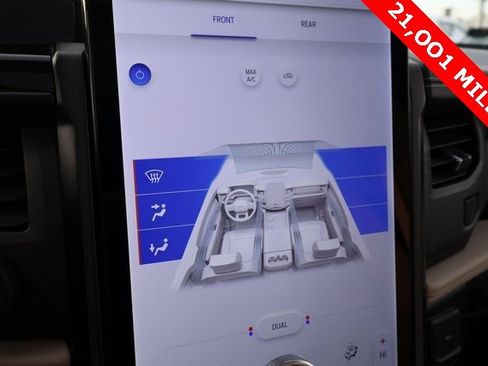 Used 2023 Ford Expedition Platinum image 26