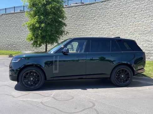 Certified 2025 Land Rover Range Rover Long Wheelbase SE image 4