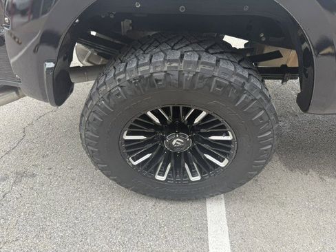 Used 2022 Ford F350 XLT w/ XLT Premium Package image 14