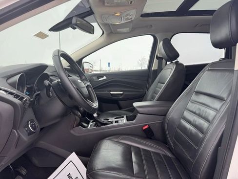 Used 2018 Ford Escape Titanium image 7