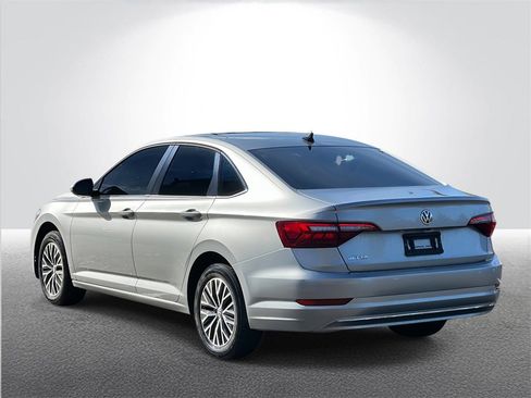 Used 2020 Volkswagen Jetta SE image 4
