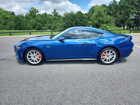 Used 2024 Ford Mustang GT Premium RWD image 2
