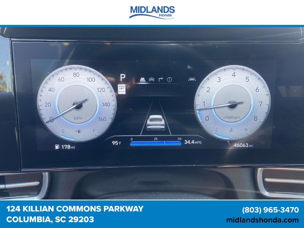 Used 2025 Hyundai Elantra Limited FWD image 21