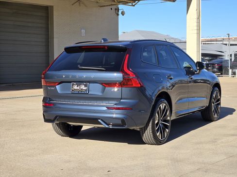 New 2026 Volvo XC60 B5 Ultra w/ Protection Package Premier image 8