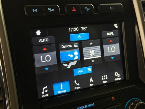 Used 2017 Ford F350 Lariat AWD/4WD image 60