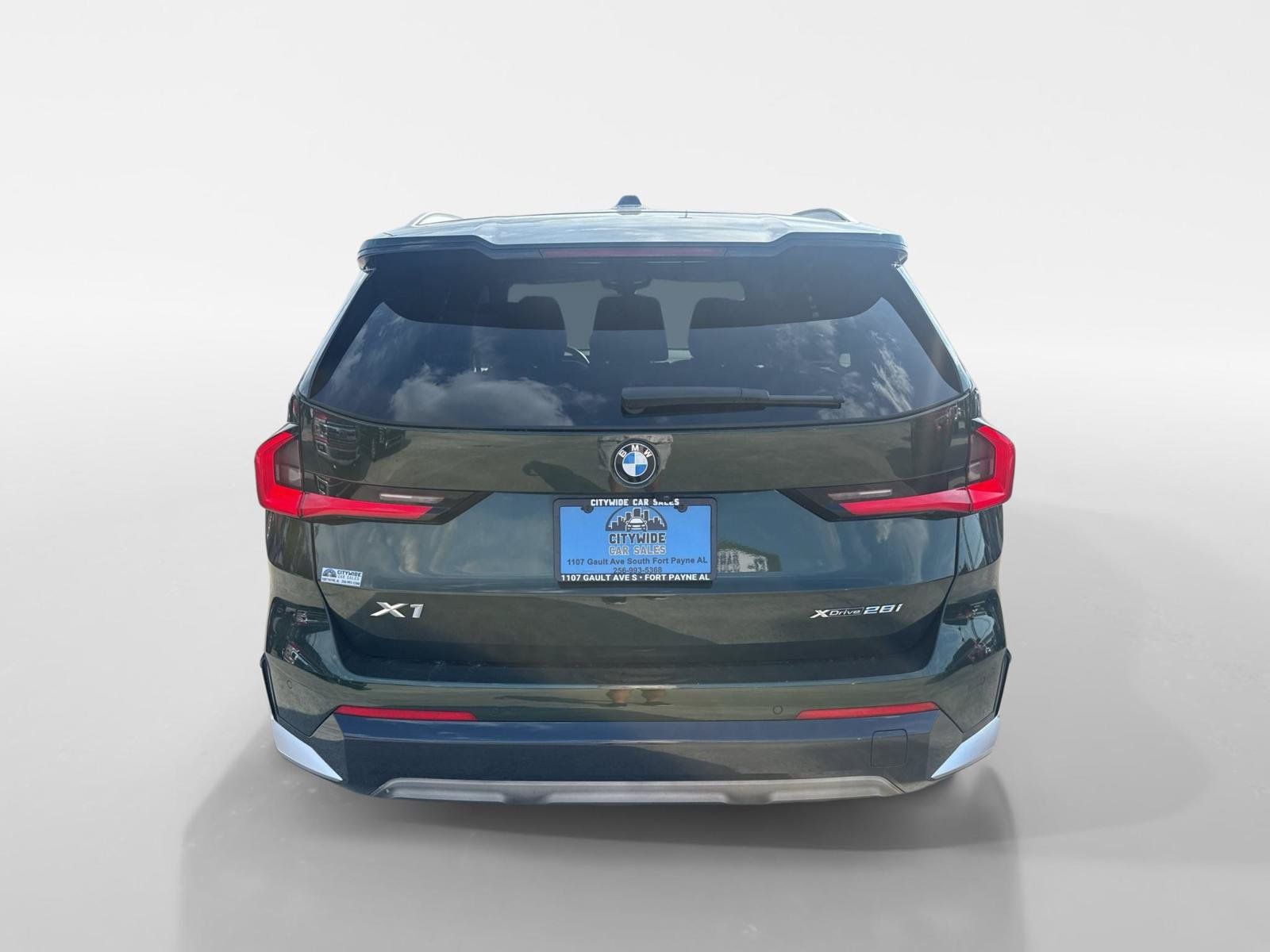 Used 2025 BMW X1 xDrive28i w/ Convenience Package AWD/4WD image 4