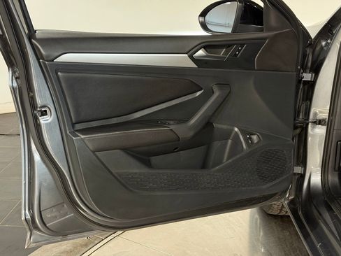 Used 2023 Volkswagen Jetta Sport image 16