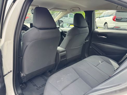 Used 2021 Toyota Corolla LE FWD image 13