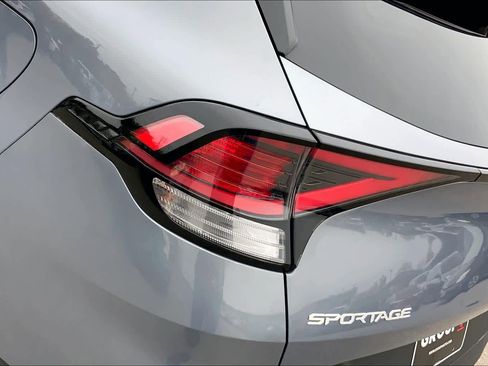 Used 2023 Kia Sportage EX image 26