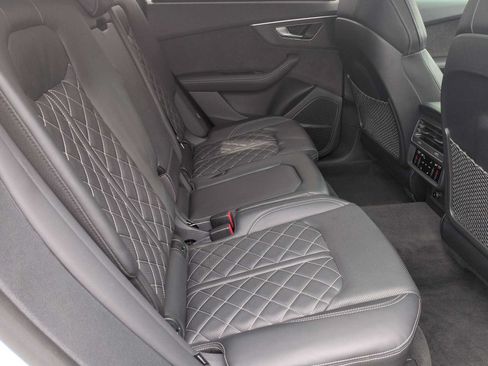 Used 2023 Audi SQ8 Premium Plus w/ Executive Package AWD/4WD image 21