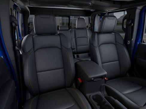 New 2025 Jeep Gladiator Sport w/ Premium Package image 16