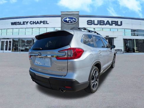 Certified 2023 Subaru Ascent Limited w/ Technology Package image 5