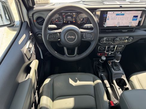 New 2026 Jeep Gladiator Mojave AWD/4WD image 14