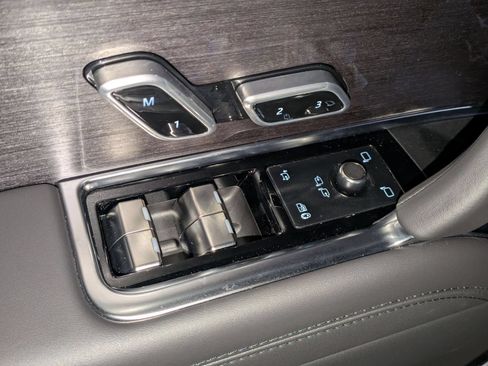New 2026 Land Rover Range Rover SE AWD/4WD image 12