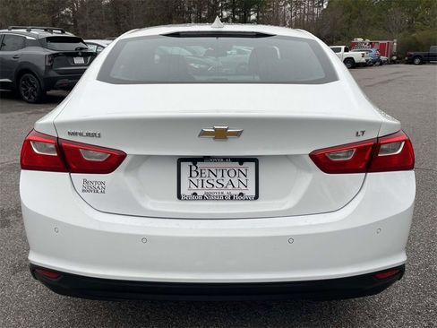Used 2025 Chevrolet Malibu LT image 4