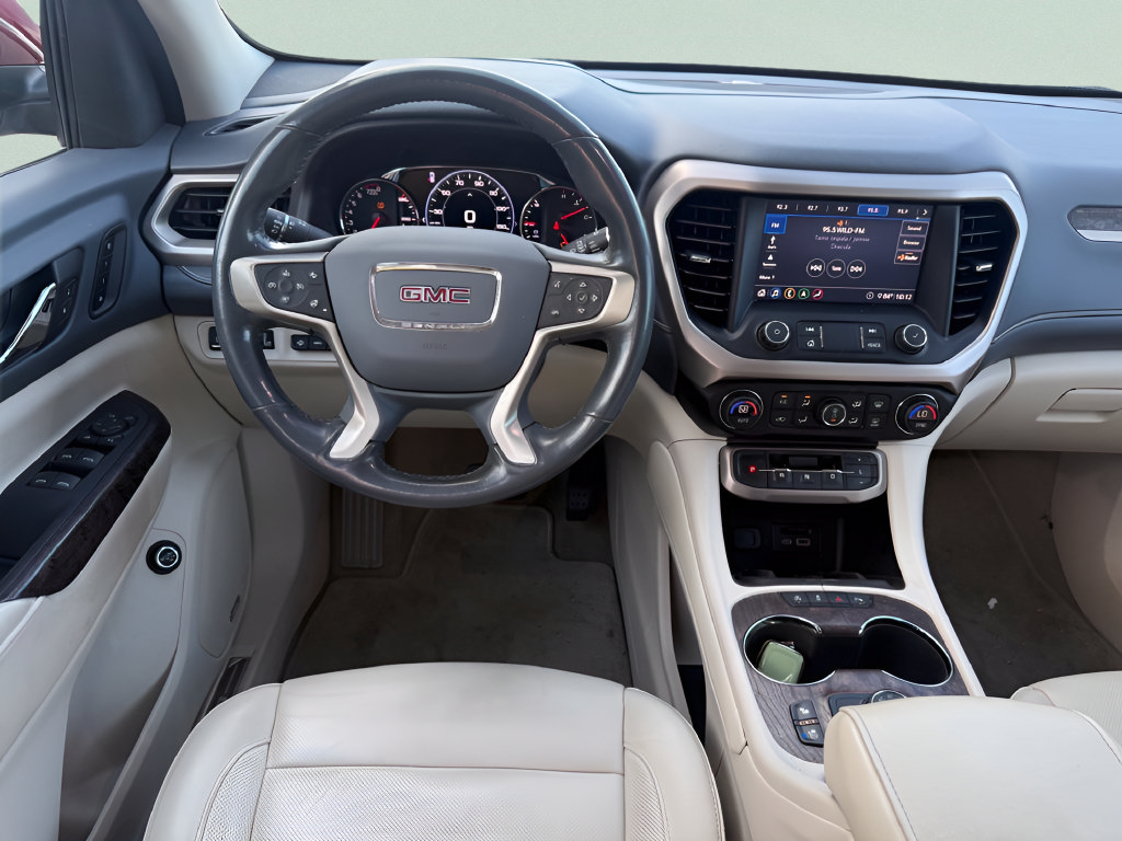 Used 2020 GMC Acadia Denali w/ Technology Package FWD image 22