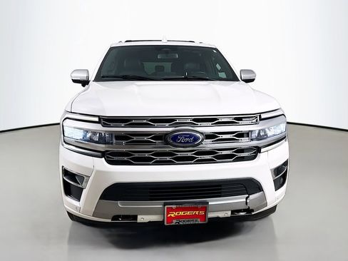 Used 2023 Ford Expedition Max Platinum image 2