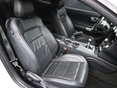 Used 2018 Ford Mustang GT Premium w/ Equipment Group 401A RWD image 16
