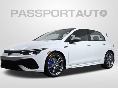 Used 2024 Volkswagen Golf R image 1