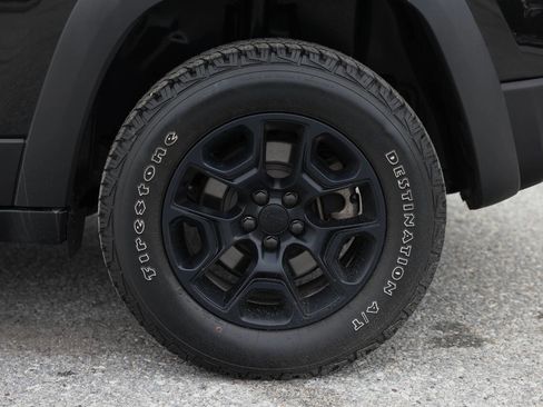 Used 2022 Jeep Cherokee Trailhawk w/ Sun, Sound & Nav Group image 34