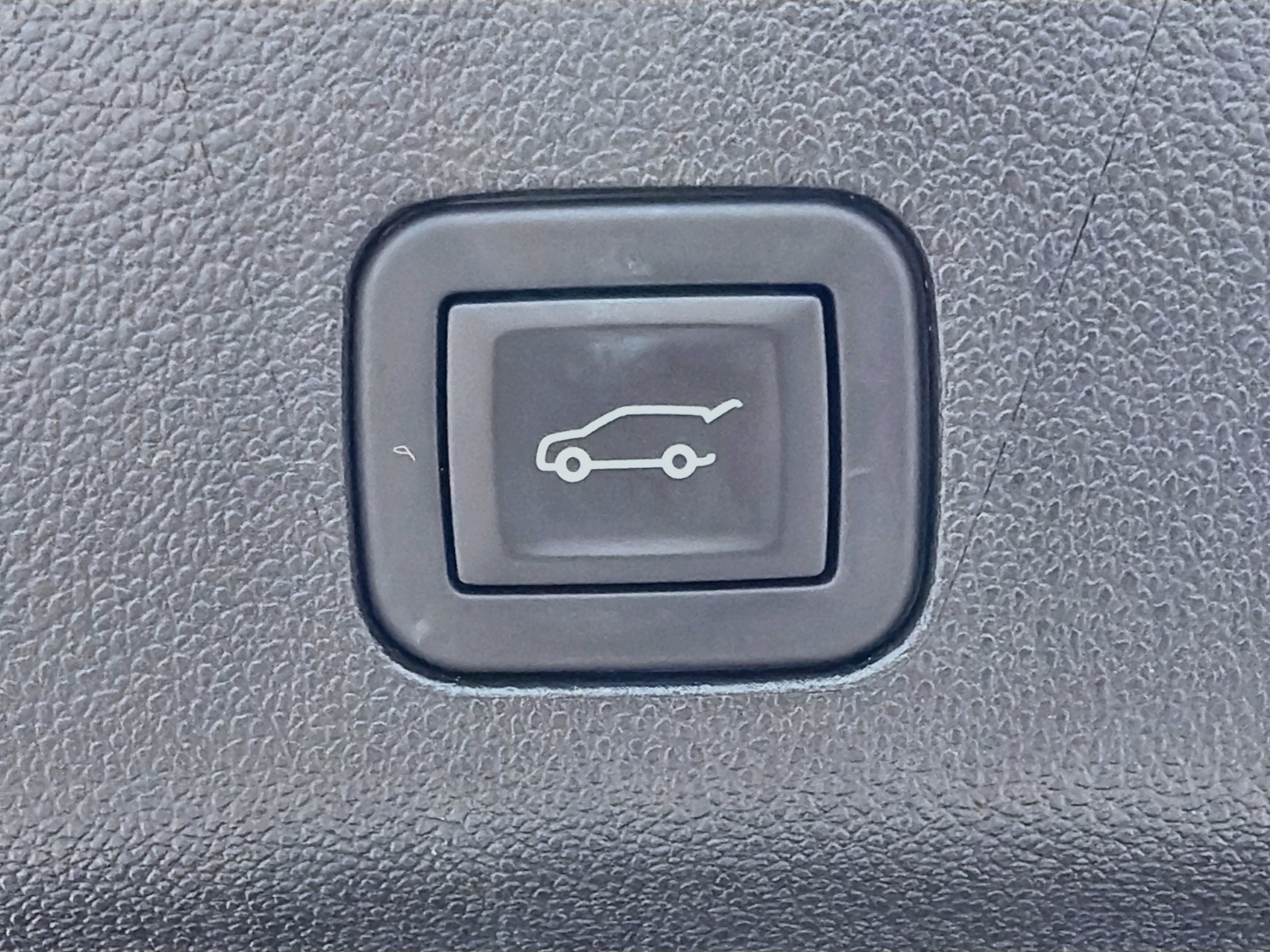 Used 2025 GMC Yukon Denali Ultimate AWD/4WD image 14