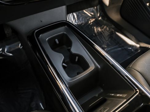 Used 2024 Volkswagen ID.4 Pro S image 23