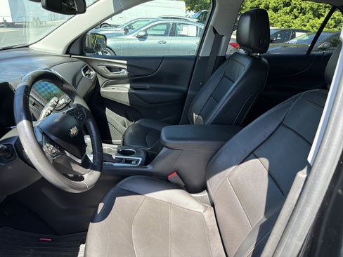 Used 2020 Chevrolet Equinox LT w/ Midnight Edition FWD image 16