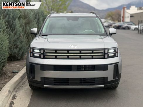 Used 2025 Hyundai Santa Fe SEL image 2