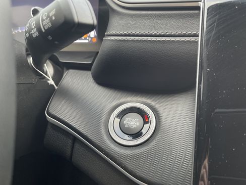 Used 2023 Jeep Grand Cherokee L Laredo image 22