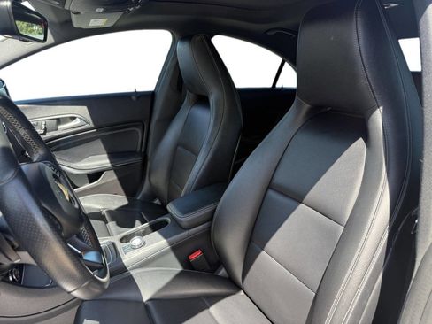 Used 2018 Mercedes-Benz CLA 250 image 28