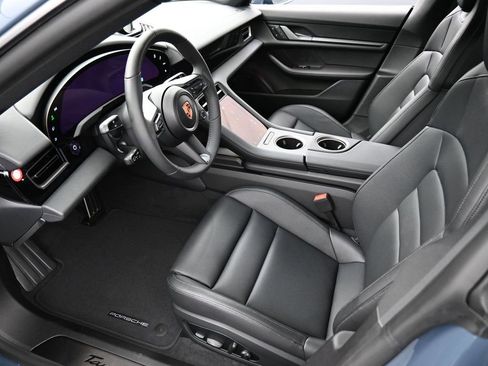 New 2025 Porsche Taycan image 4