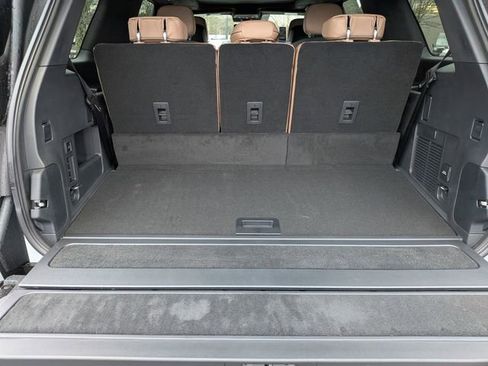 New 2026 Lincoln Navigator Black Label image 8