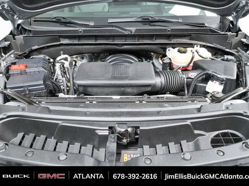 Used 2025 GMC Yukon Denali AWD/4WD image 32