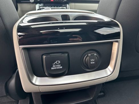 Used 2024 Kia Carnival SX Prestige FWD image 24
