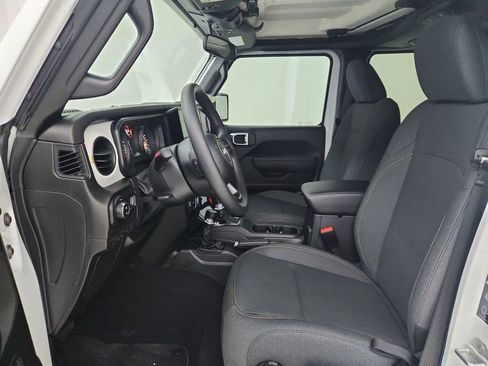 New 2026 Jeep Gladiator Sport image 18