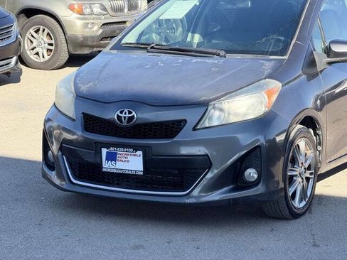 Used 2012 Toyota Yaris LE image 10