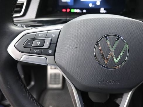 Used 2024 Volkswagen Atlas Cross Sport SEL R-Line AWD/4WD image 15