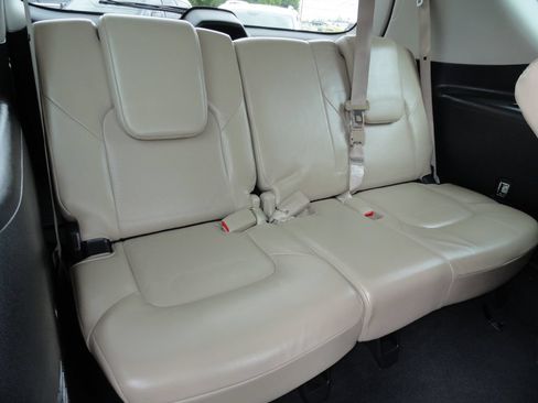 Used 2018 Nissan Armada SL w/ Premium Package AWD/4WD image 9