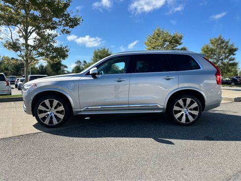 Used 2023 Volvo XC90 T8 Plus w/ Protection Package image 5