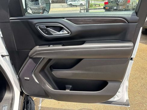 Used 2024 Chevrolet Tahoe LT RWD image 15